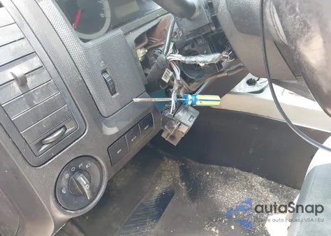 2010 Ford Escape Xlt from USA, damaged, VIN 1FMCU9D71AKA94985